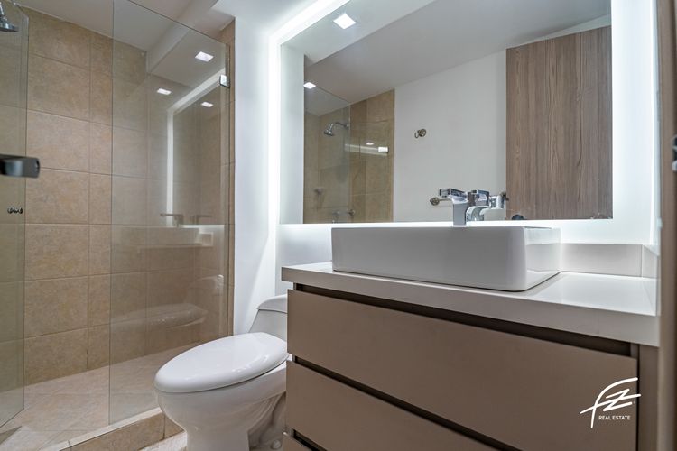 Apartamento de 4 alcobas en venta en Los Balsos, Medellín, 278 m² · foto 21 de 22