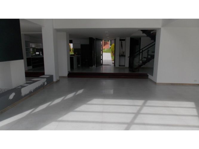 Casa de 4 alcobas en arriendo en Aposentos, Sopó, 362 m² · foto 4 de 22
