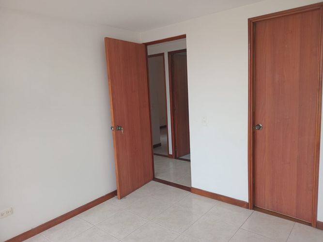 Apartamento de 3 alcobas en arriendo en Cd San Lucas, Envigado, 90 m² · foto 7 de 16