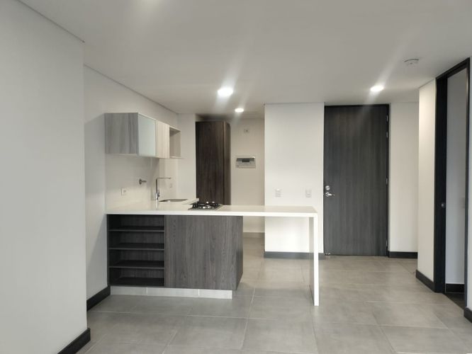 Apartamento de 1 alcoba en arriendo en El Poblado, Medellín, 41 m² · foto 3 de 15