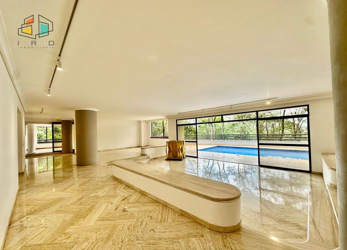 Apartamento de 4 alcobas en venta en El Poblado, Medellín, 450 m² · foto 6 de 24