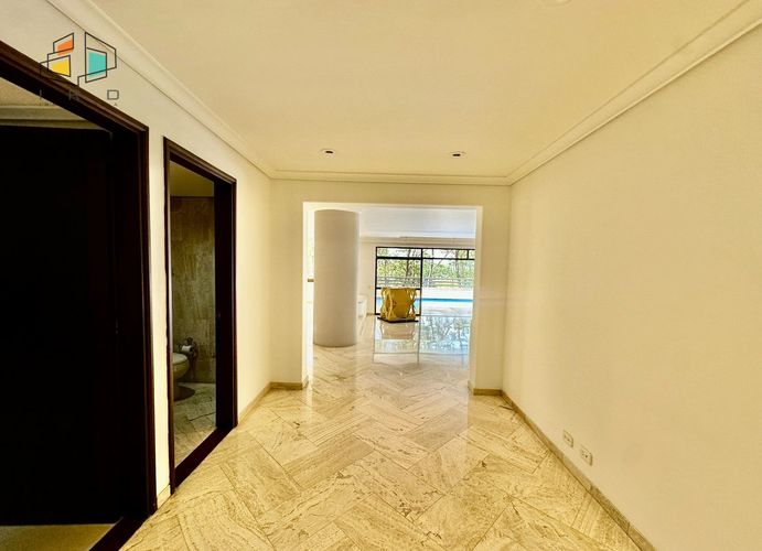 Apartamento de 4 alcobas en venta en El Poblado, Medellín, 450 m² · foto 10 de 24