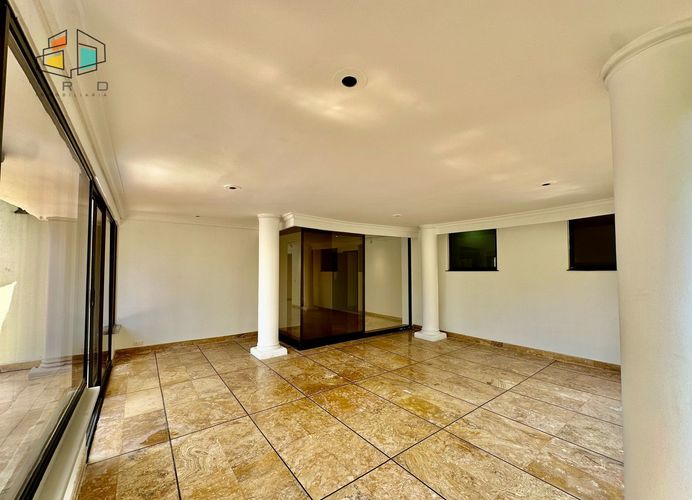 Apartamento de 4 alcobas en venta en El Poblado, Medellín, 450 m² · foto 14 de 24