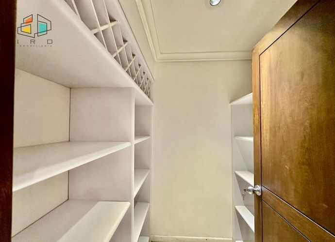 Apartamento de 4 alcobas en venta en El Poblado, Medellín, 450 m² · foto 15 de 24