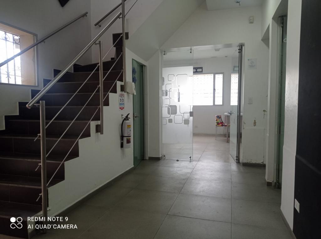 Casa en venta en Teusaquillo, Bogotá · foto 2 de 24