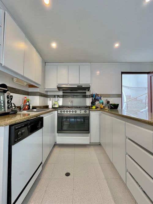 Apartamento en venta en Santa Barbara, Bogotá · foto 7 de 24