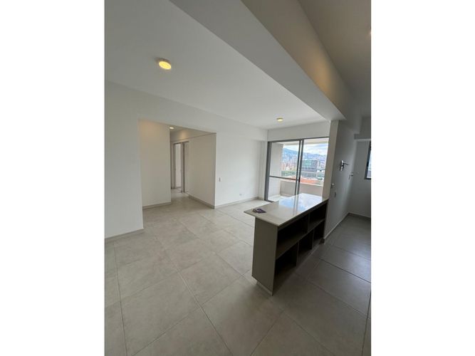 Apartamento de 3 alcobas en venta en Las Vegas, Envigado, 77 m² · foto 8 de 18