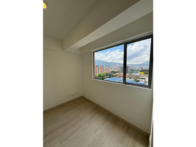 Apartamento de 3 alcobas en venta en Las Vegas, Envigado, 77 m² · foto 10 de 18