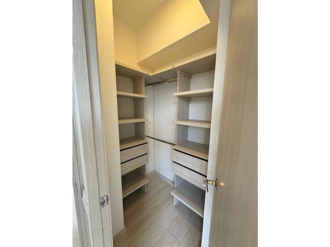 Apartamento de 3 alcobas en venta en Las Vegas, Envigado, 77 m² · foto 12 de 18