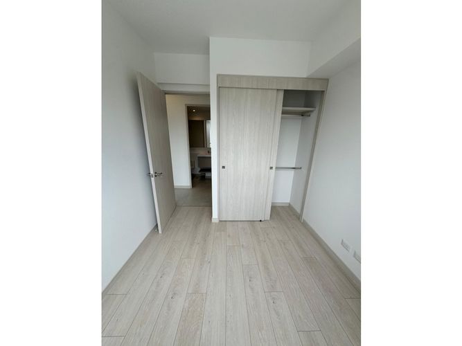 Apartamento de 3 alcobas en venta en Las Vegas, Envigado, 77 m² · foto 13 de 18