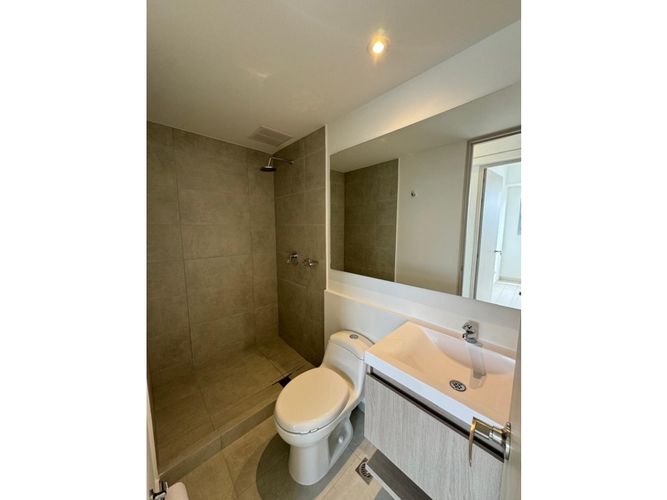 Apartamento de 3 alcobas en venta en Las Vegas, Envigado, 77 m² · foto 17 de 18