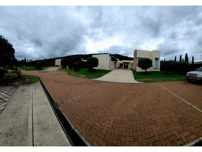 Casa en venta en La Violeta, Sopó, 372 m² · foto 2 de 24