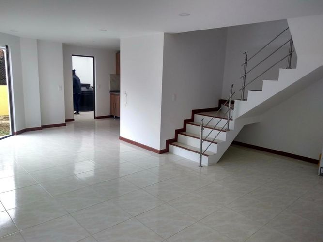 Casa de 4 alcobas en venta en Cota, 145 m² · foto 3 de 16