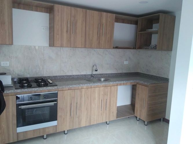 Casa de 4 alcobas en venta en Cota, 145 m² · foto 4 de 16