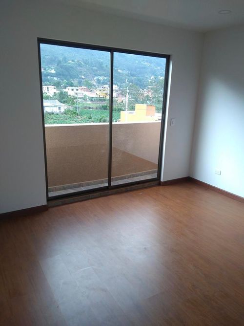 Casa de 4 alcobas en venta en Cota, 145 m² · foto 8 de 16