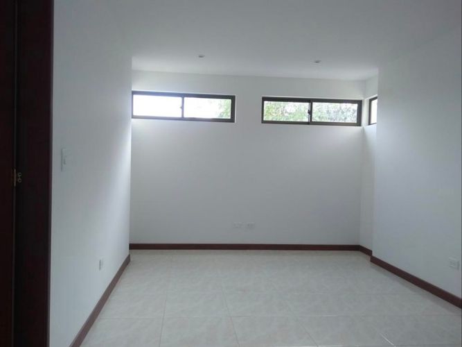Casa de 4 alcobas en venta en Cota, 145 m² · foto 13 de 16