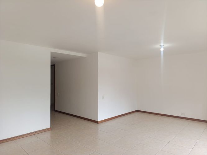 Apartamento de 3 alcobas en arriendo en El Poblado, Medellín, 135 m² · foto 10 de 18