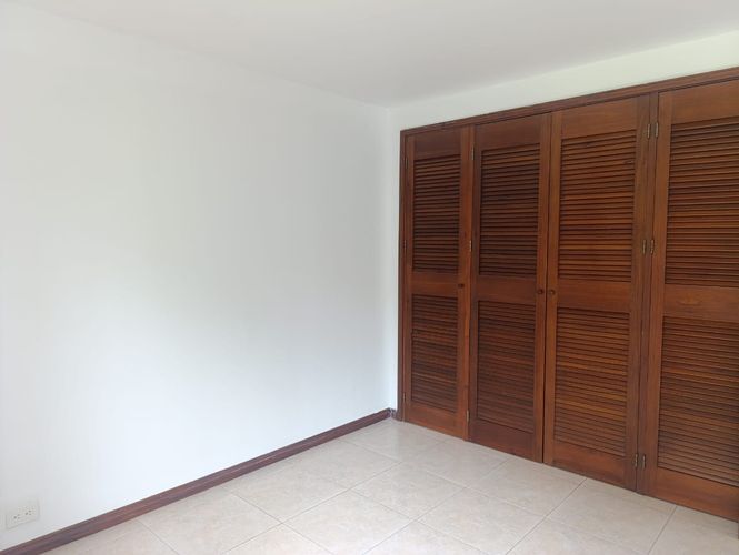 Apartamento de 3 alcobas en arriendo en El Poblado, Medellín, 135 m² · foto 11 de 18