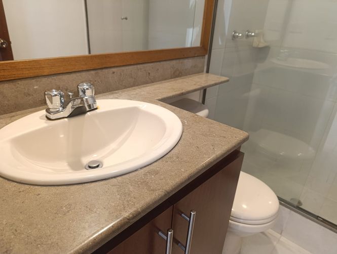Apartamento de 3 alcobas en arriendo en El Poblado, Medellín, 135 m² · foto 17 de 18