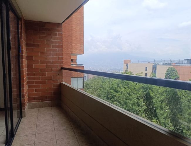 Apartamento de 3 alcobas en arriendo en El Poblado, Medellín, 135 m² · foto 18 de 18