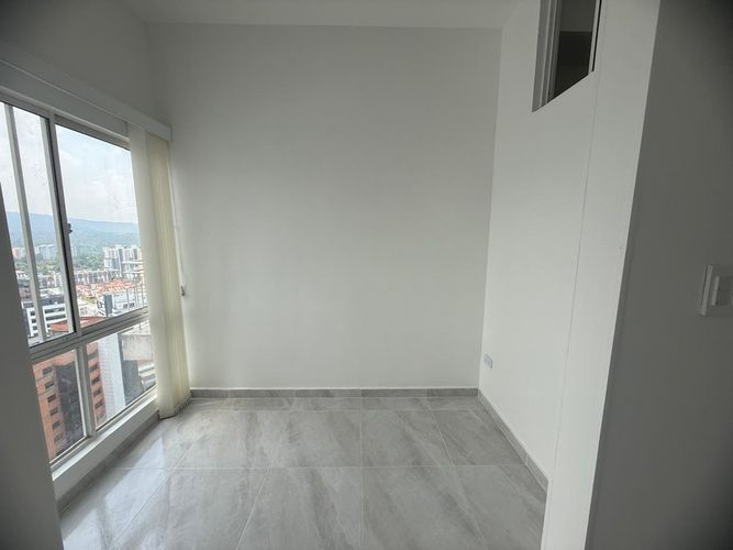 Apartamento de 3 alcobas en venta en El Bosque, Floridablanca, 194 m² · foto 6 de 18