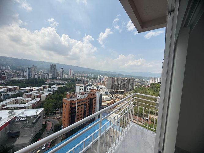 Apartamento de 3 alcobas en venta en El Bosque, Floridablanca, 194 m² · foto 7 de 18
