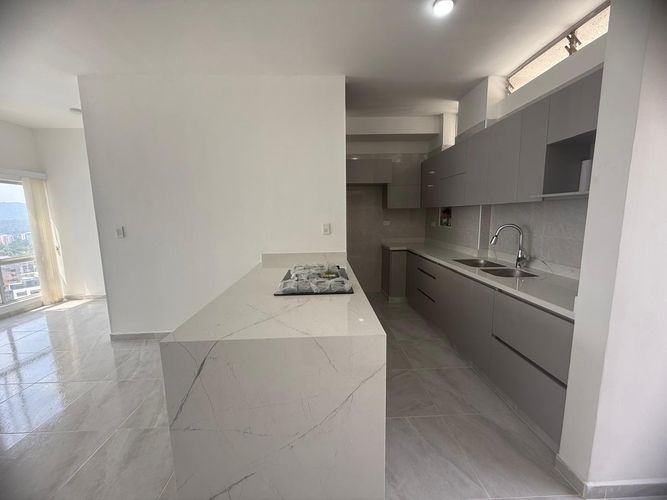 Apartamento de 3 alcobas en venta en El Bosque, Floridablanca, 194 m² · foto 9 de 18