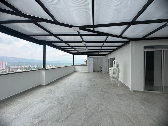 Apartamento de 3 alcobas en venta en El Bosque, Floridablanca, 194 m² · foto 15 de 18