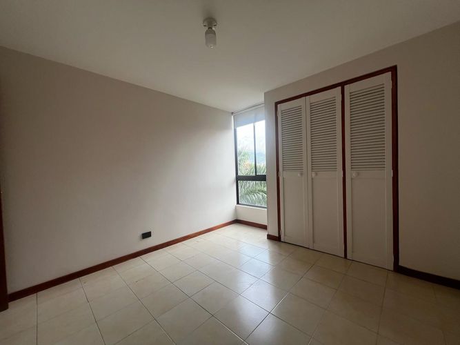 Apartamento de 3 alcobas en arriendo en El Diamante No. 2, Medellín, 128 m² · foto 11 de 20