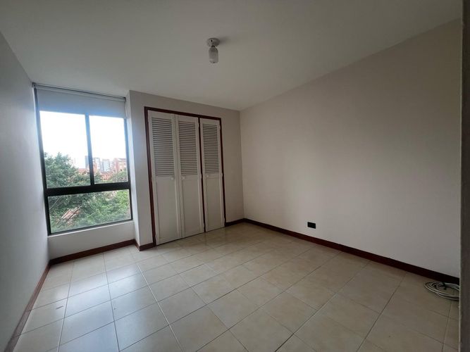 Apartamento de 3 alcobas en arriendo en El Diamante No. 2, Medellín, 128 m² · foto 12 de 20