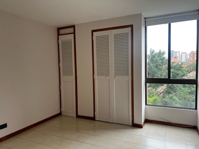 Apartamento de 3 alcobas en arriendo en El Diamante No. 2, Medellín, 128 m² · foto 13 de 20