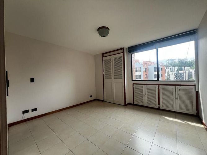 Apartamento de 3 alcobas en arriendo en El Diamante No. 2, Medellín, 128 m² · foto 18 de 20
