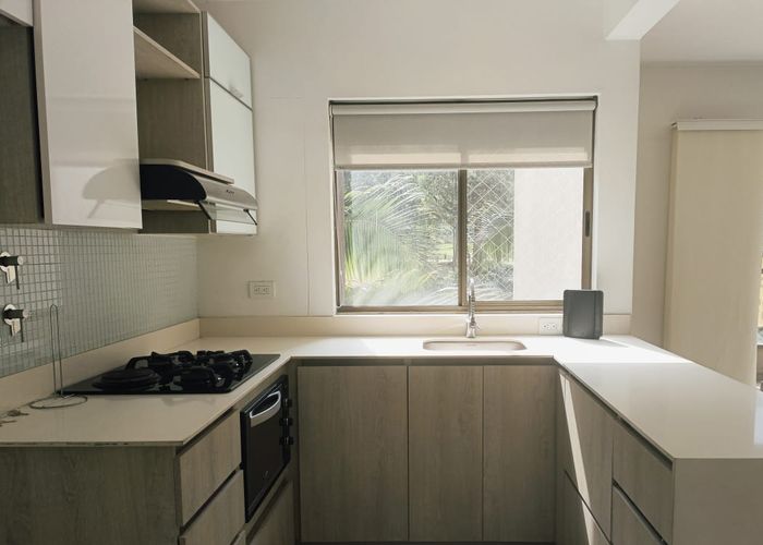 Apartamento de 2 alcobas en arriendo en Belén, Medellín, 98 m² · foto 5 de 16