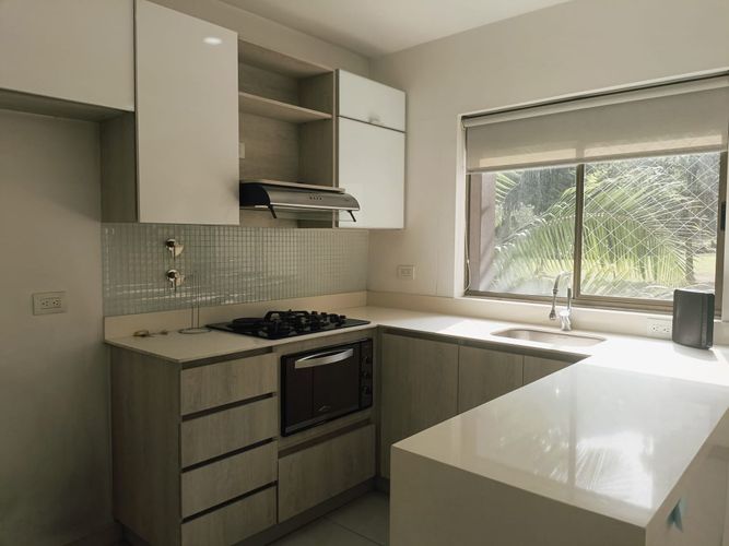 Apartamento de 2 alcobas en arriendo en Belén, Medellín, 98 m² · foto 6 de 16