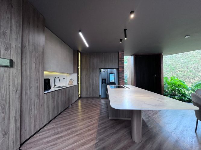 Casa de 6 alcobas en venta en Escobero, Envigado, 1113 m² · foto 7 de 20