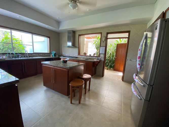 Casa de 4 alcobas en venta en Ciudad Jardin, Cali, 675 m² · foto 9 de 17
