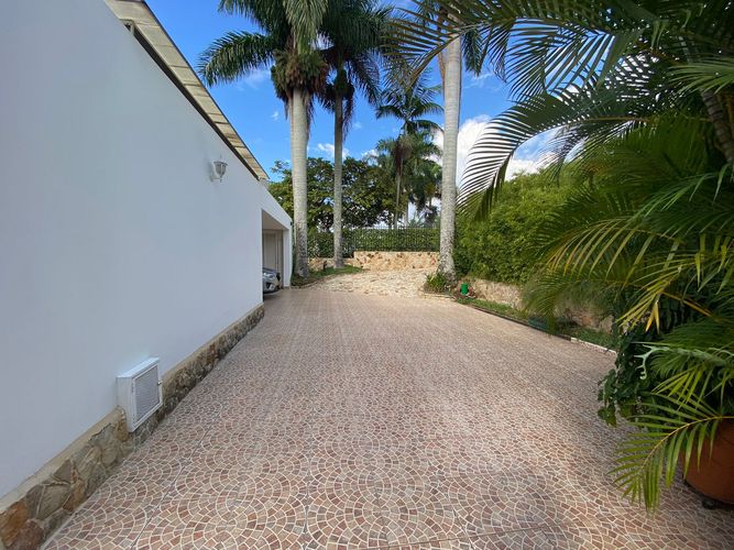 Casa de 4 alcobas en venta en Ciudad Jardin, Cali, 675 m² · foto 14 de 17