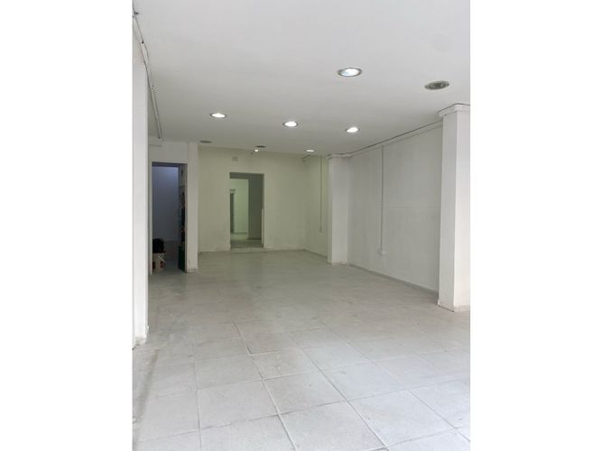 Local en arriendo en Bombona No.1, Medellín, 108 m² · foto 3 de 11