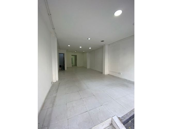 Local en arriendo en Bombona No.1, Medellín, 108 m² · foto 4 de 11
