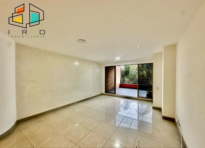 Apartamento de 3 alcobas en arriendo en El Diamante 2, Medellín, 250 m² · foto 19 de 24