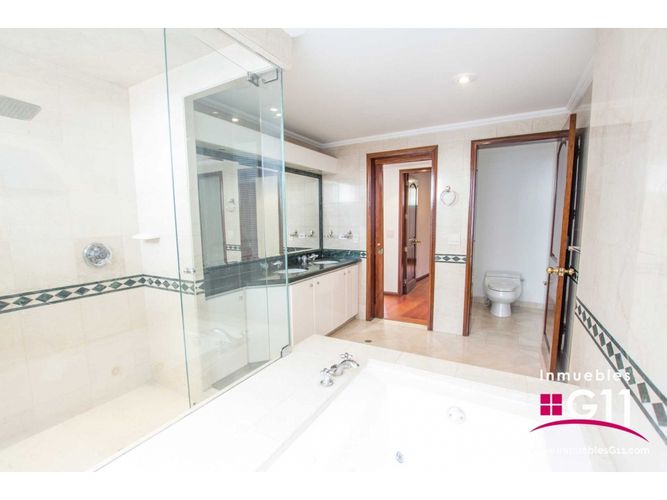 Apartamento de 3 alcobas en venta en Chapinero, Bogotá, 285 m² · foto 19 de 24