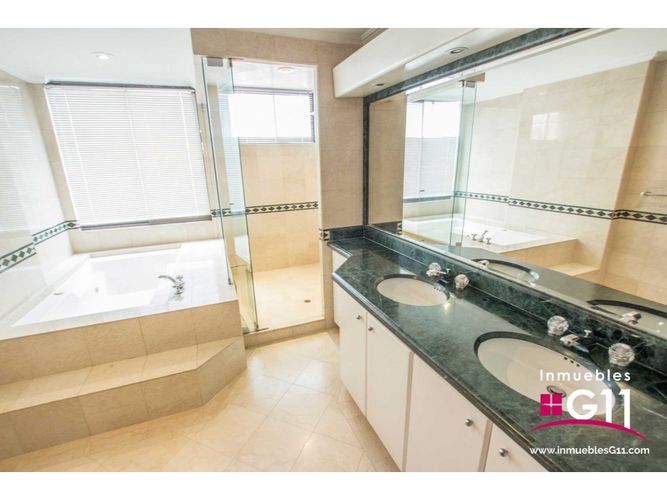 Apartamento de 3 alcobas en venta en Chapinero, Bogotá, 285 m² · foto 20 de 24
