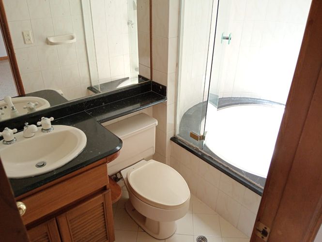 Apartamento de 3 alcobas en venta en Laureles, Medellín, 141 m² · foto 16 de 18