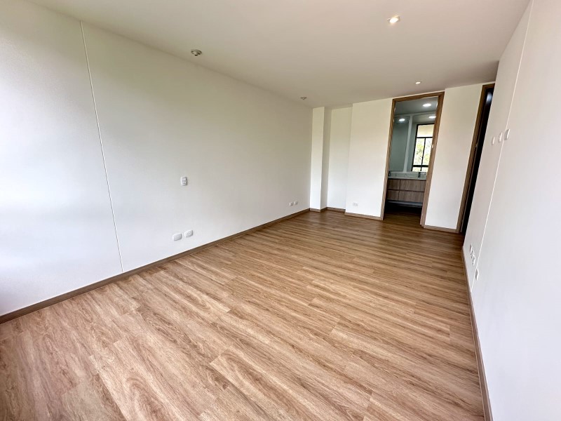 Apartamento en arriendo en Yarumal, Rionegro · foto 10 de 24