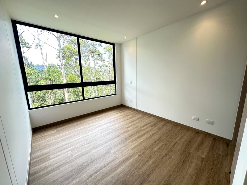 Apartamento en arriendo en Yarumal, Rionegro · foto 13 de 24