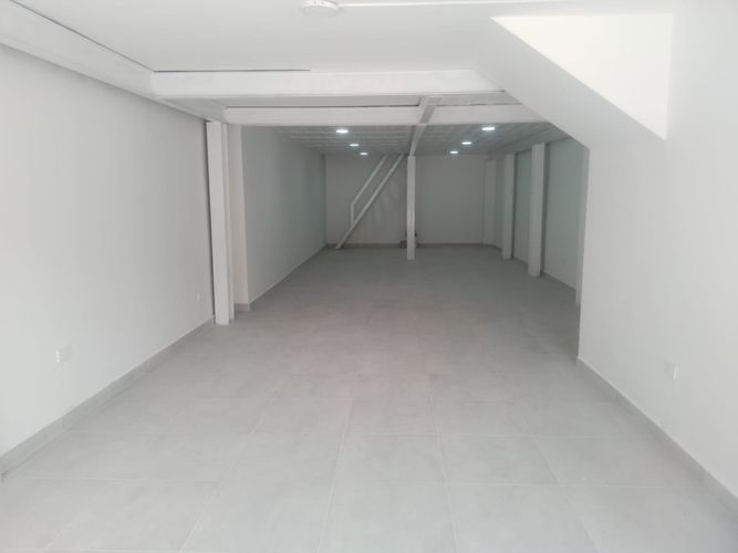 Local en arriendo en Laureles, Medellín, 56 m² · foto 4 de 11