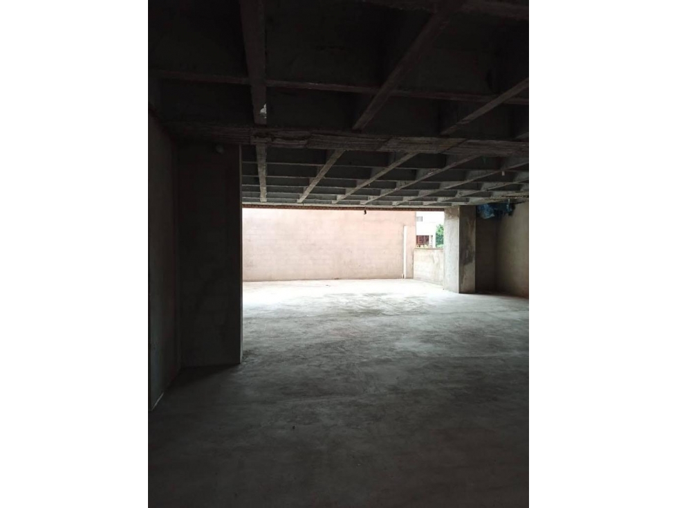 Oficina en arriendo en San Joaquín, Medellín, 1320 m² · foto 3 de 9