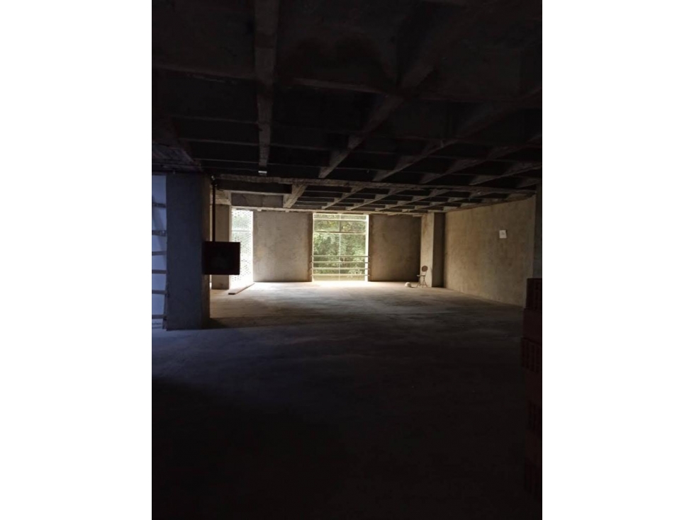 Oficina en arriendo en San Joaquín, Medellín, 1320 m² · foto 4 de 9