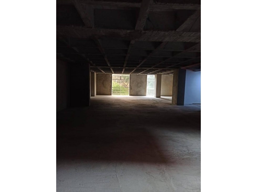 Oficina en arriendo en San Joaquín, Medellín, 1320 m² · foto 6 de 9