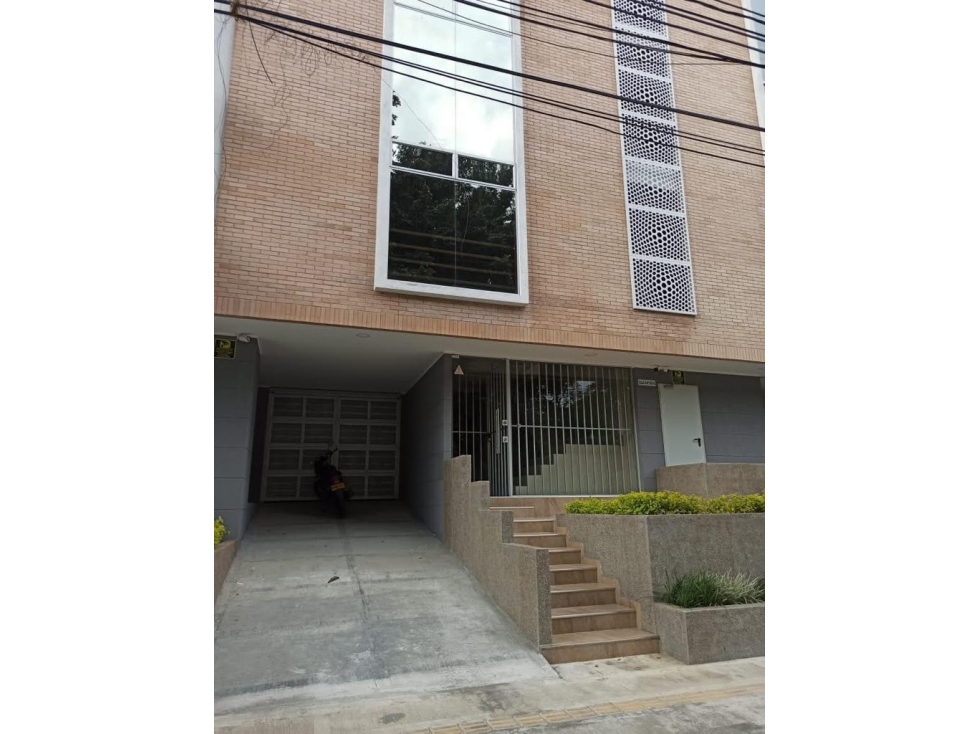 Oficina en arriendo en San Joaquín, Medellín, 1320 m² · foto 9 de 9